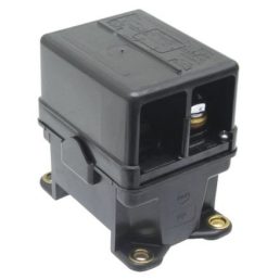 Akkumulátorátkapcsoló relé Fendt G816900020010